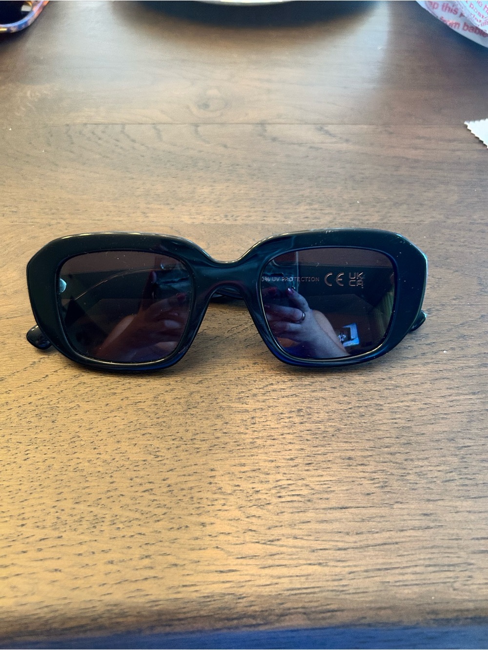 Massimo Dutti black round square sunglasses n category 3 100% UV protection